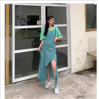 Real 2022 New Korean Green Flying Sleeve T-Shirt + Irregular Plaid Side Slit Strap Dress