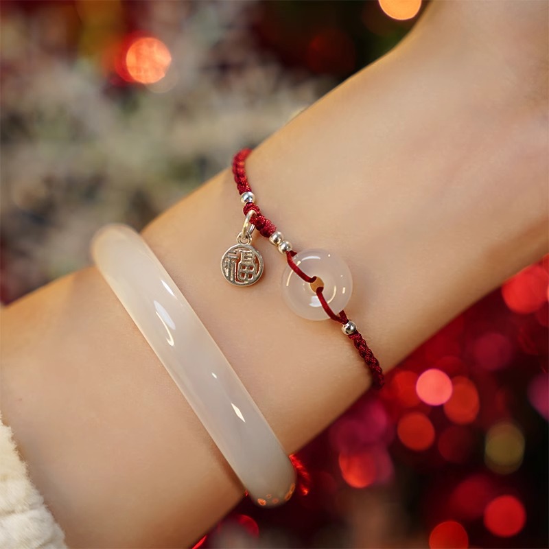 Ping An Buckle Bracelet Light Luxury Niche Exquisite Ring Link Pearl Bracelet Girls 2024 New Woven Hand Rope