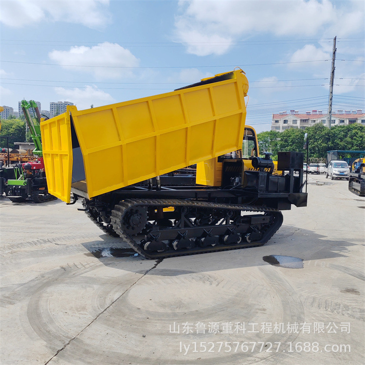 8吨拉光伏板履带平板车 4米升降车厢自卸车 带3吨上料吊机