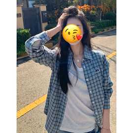 韩系复古蓝格子字母绣花衬衫女2026春秋宽松休闲百搭长袖衬衣外套