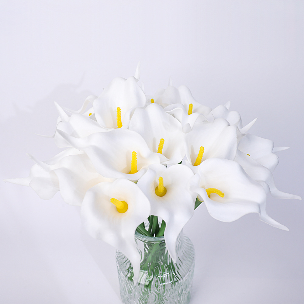 PU lirio de cala flor artificial decoración del hogar decoración sensación flor falsa accesorios fotográficos plantas verdes a través del soporte completo etiquetado