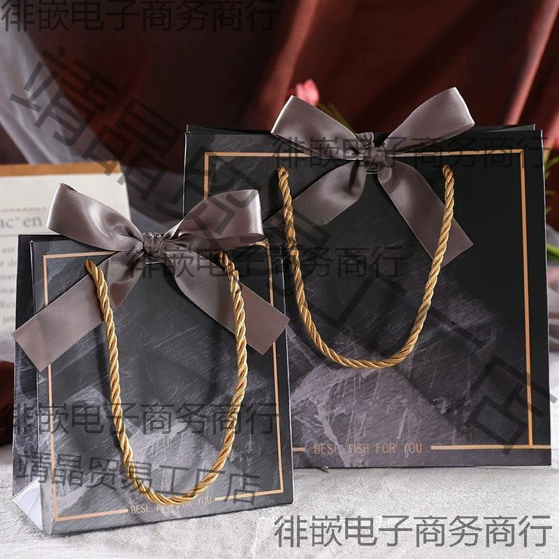 Рождественская коробка для брошей в европейском стиле, доступная роскошная коллекция для хранения ювелирных изделий, упаковочная сумка, маленькая, как показано на картинке