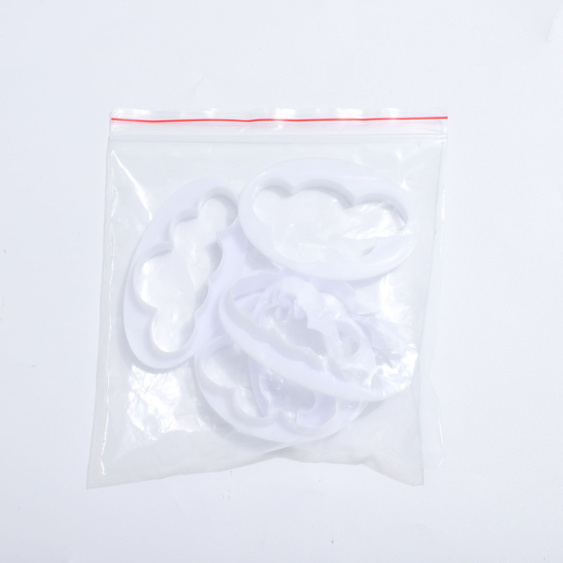 Suministros de repostería en la nube para bricolaje transfronterizo, molde para cortar pasteles, productos de repujado de pan, juego de moldes de plástico, stock listo de fábrica