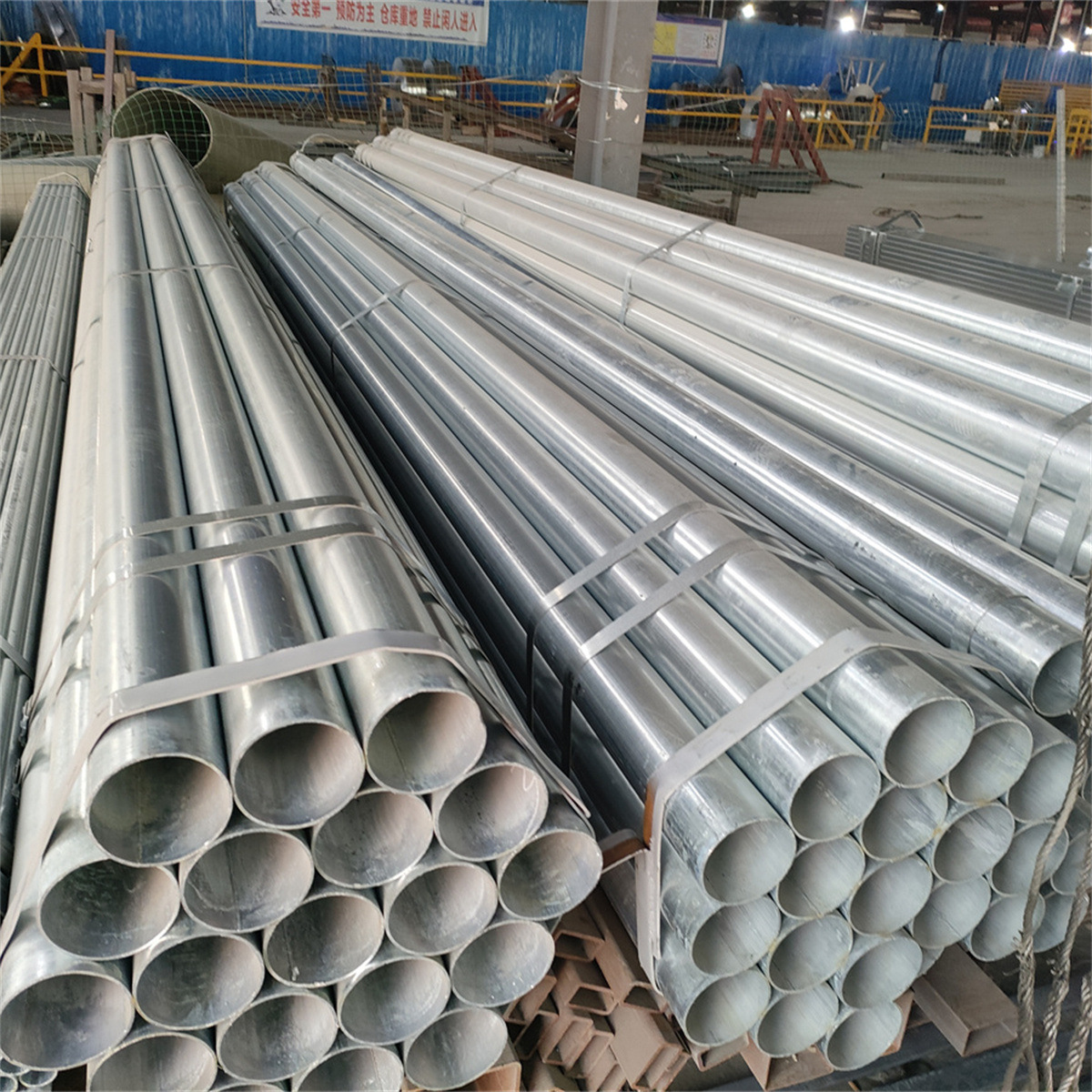 厂家供应热镀锌无缝钢管 热镀锌直缝钢管 镀锌管