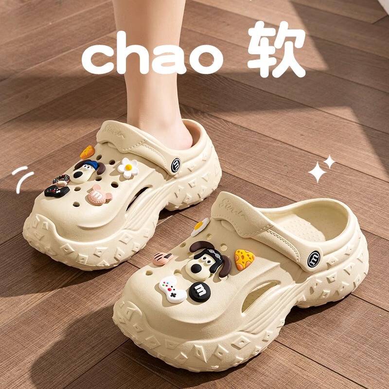 Eva Cartoon Croc Shoes Women's 2025 New Summer Thick-Soled Outerwear Seaside Beach Non-Slip Non-Stinky Baotou Sandals