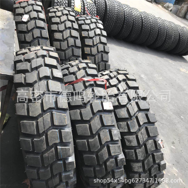 Dongfeng 11R18 vehículo todoterreno neumático tubo de acero con tubo interior image 1
