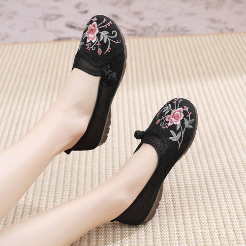 Summer Chinese hanfu shoes flat ancientry qipao cheongsam tang suit  shoes breathable mesh mother national wind old Beijing embroidered cloth shoes  for women