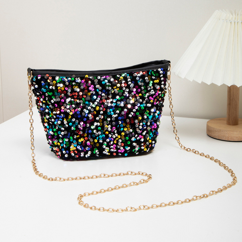 Bolsas de diafragma de moda cool para mujeres verano 2025 nueva moda de mano de cena nicho cadena de brazo bolsas de mochila image 13