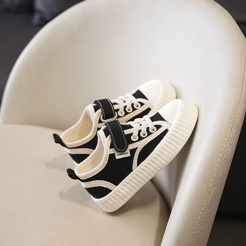Baby girl and boy canvas shoes, 2024 new spring and autumn kindergarten indoor shoes, soft sole walking shoes