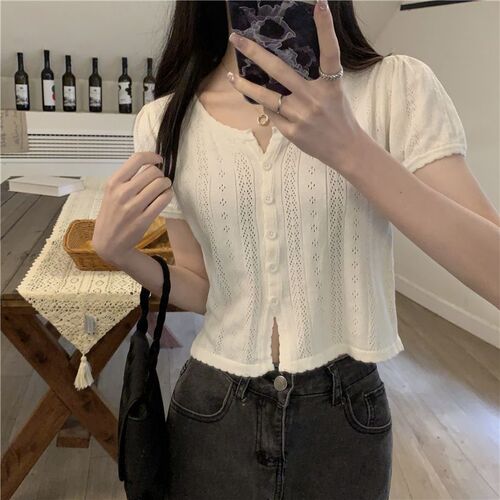Sweet, age-reducing, hollowed-out, short, design, knitted shirt for women, 2025 summer new style, small fresh and unique shirt