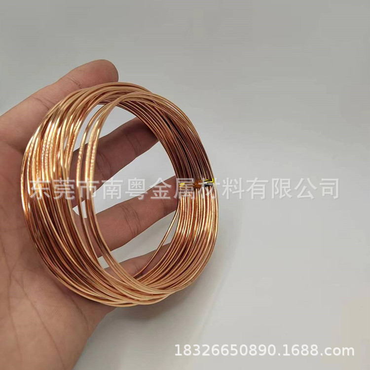 El cable de cobre del transformador se puede doblar y enderezar a cualquier longitud, como cable de cobre suave y semiruro.