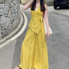 老钱风黄色绑带时尚背心女2025年夏季小众绝美收腰上衣长裤一整套