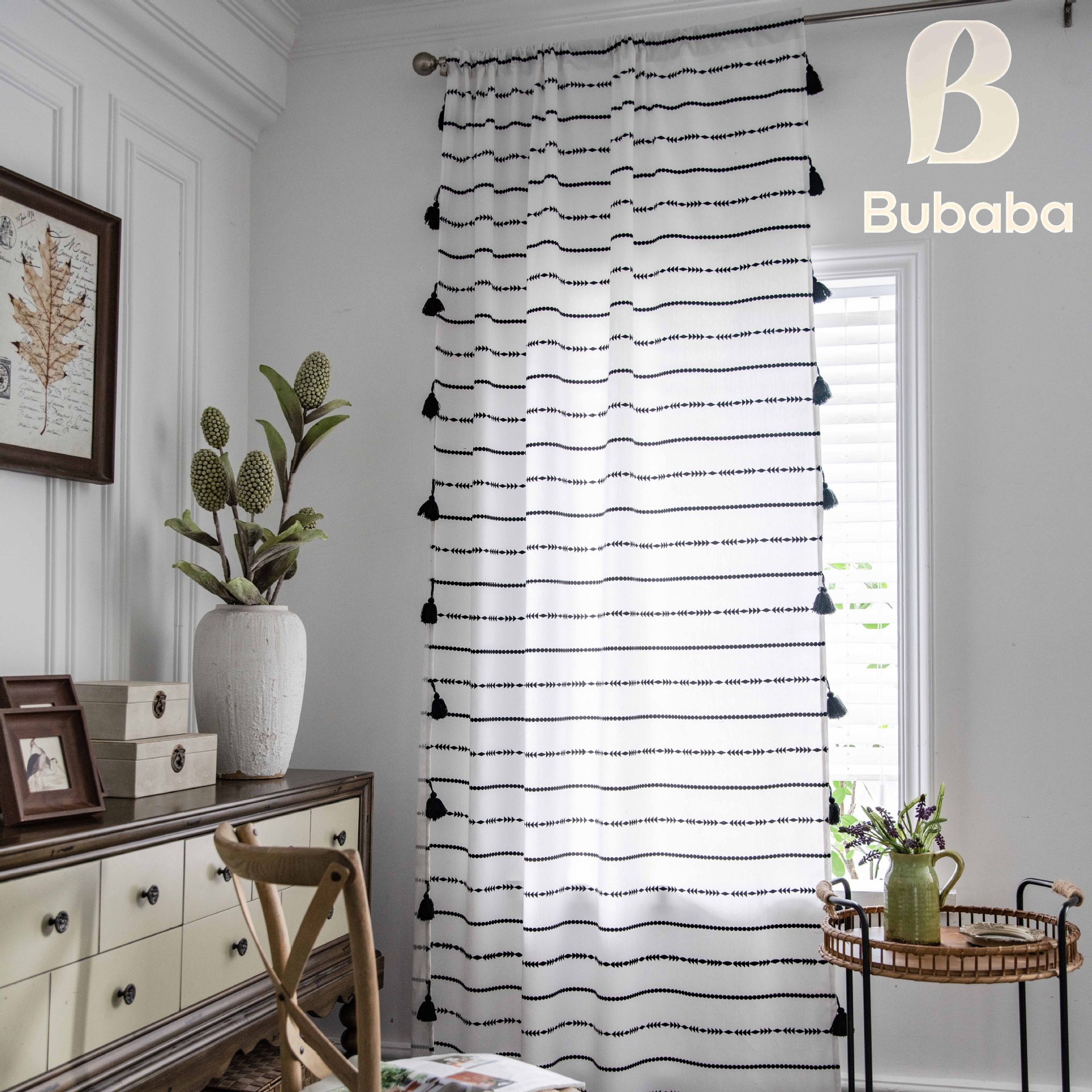 Cortinas blackout boho às riscas de algodão e linho quarto_voghion.com