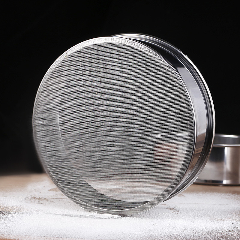 Factory direct stainless steel flour sieve hand-held round flour sieve 40 mesh screen kitchen baking Factory direct stainless steel flour sieve hand-held round flour sieve 40 mesh screen kitchen baking