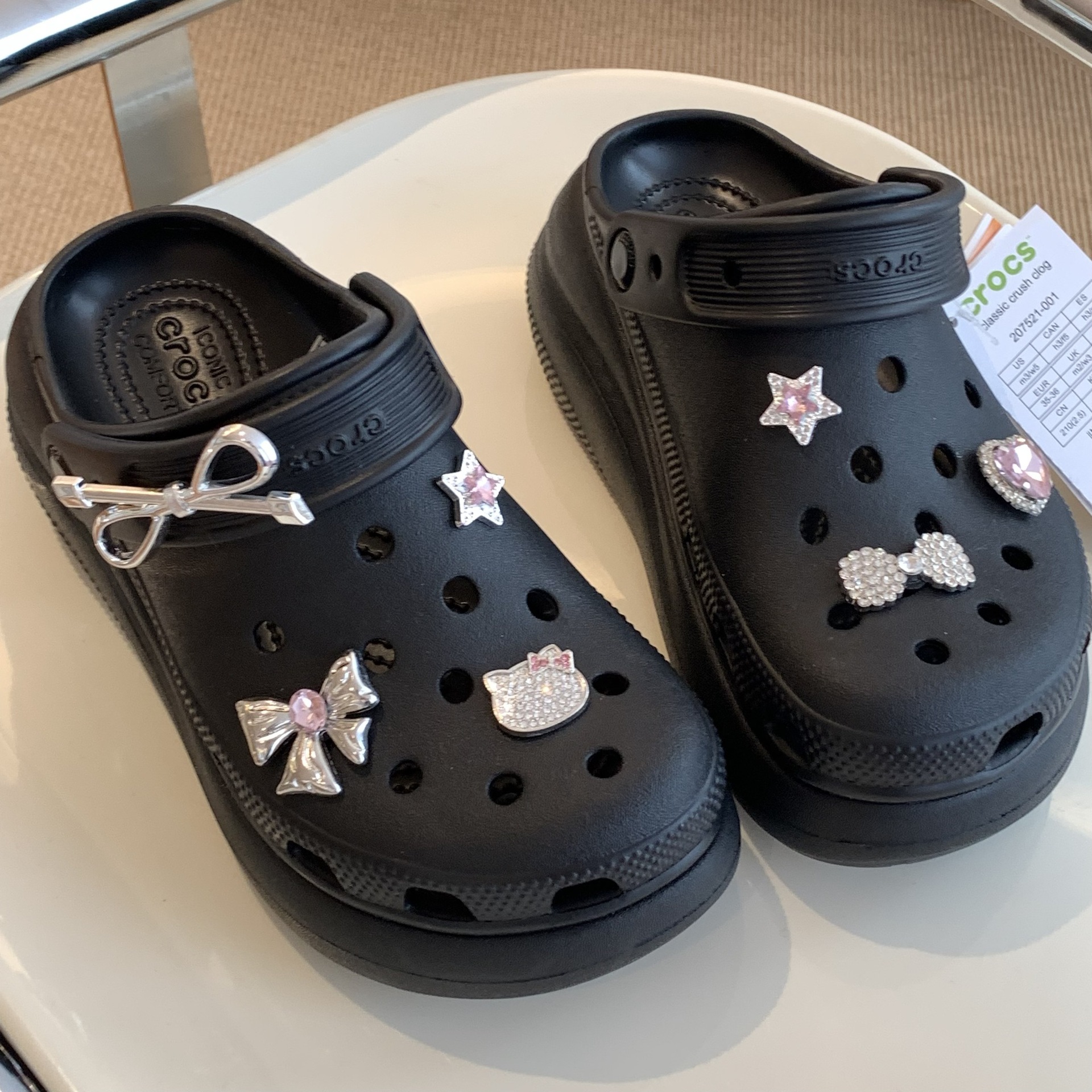 Nuevo todo fósforo zapatos con agujeros hebilla diy arco amor kitty zapatos decoración de flores accesorios desmontables