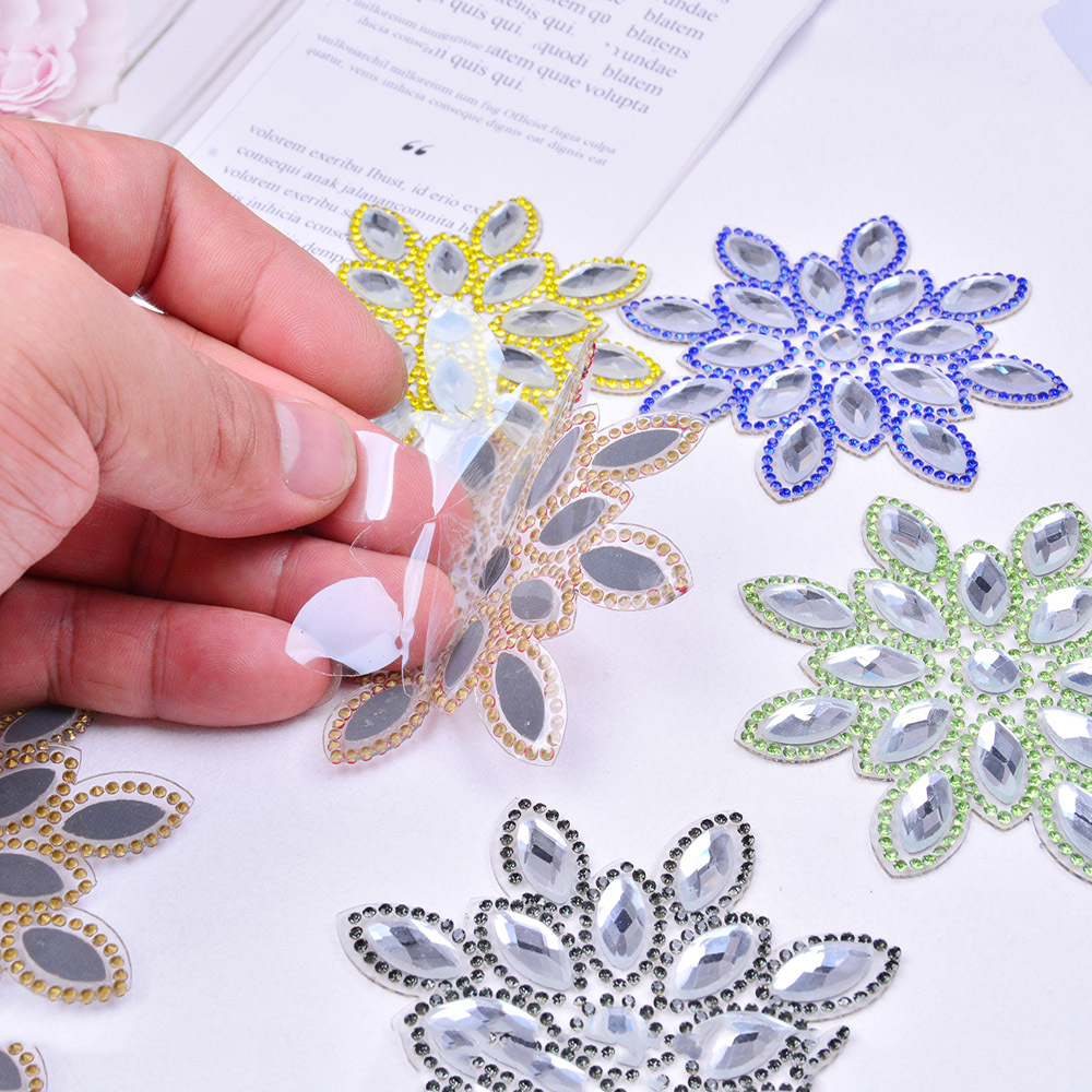 (2개) 여자 새로운 열전달 라인스톤 천 스티커 창조적 인 눈송이 모양 패치 의상 모자 스카프 장식 천 스티커