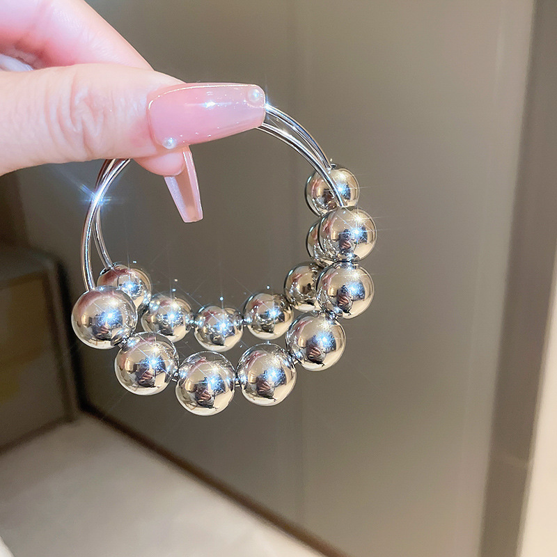 Aguja de plata diamantes geométricos aretes de perlas redondos ligeros de lujo de alta calidad pernos de orejas de estilo francés temperamento femenino orejas de nicho mayorista image 14