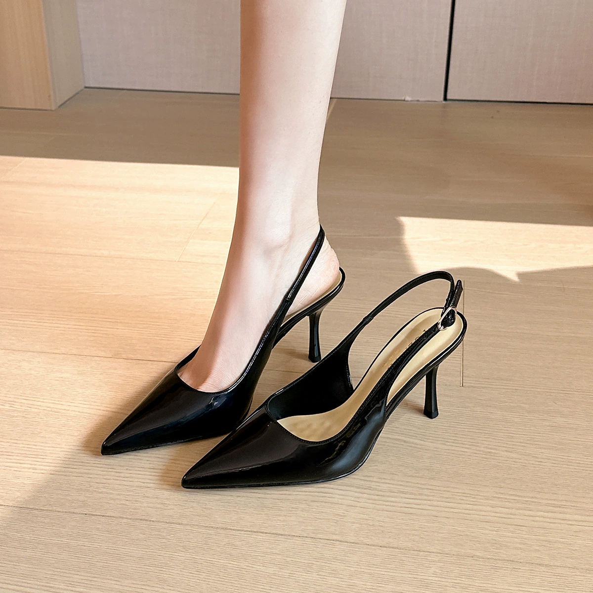 2025 лакированные туфли на высоком каблуке после пустого каблука с заострением и неглубоким ртом
