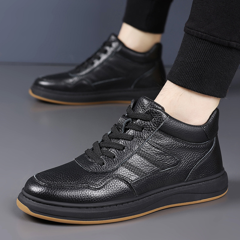 Invierno de piel de vaca de alta altura zapatos de algodón para hombres, cuero real y terciopelo, calentamiento casual, zapatos de moda para hombres.