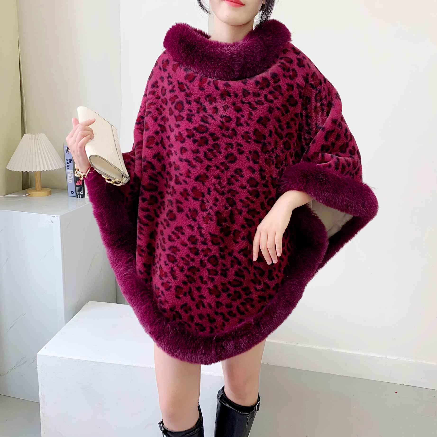 Capa tipo chal de otoño e invierno 2026, nueva bufanda de piel sintética de conejo, abrigo de punto para mujer, prenda exterior holgada y versátil. image 41