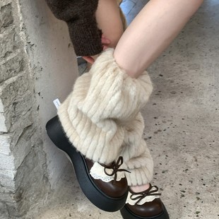 �Q�l�y��ɫëë�m�׷�Ƥ�ݶѶ��ﶬ��ů�Ӻ���ѩ��ѥ����Ů����