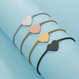 挂饰挂件;手链;项链