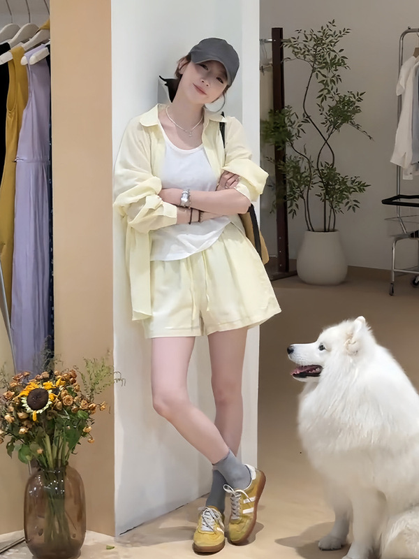 小柄な方向けの夏服、カジュアルでファッショナブルな日焼け止めシャツとショートパンツの3点セット、夏の婦人服|undefined