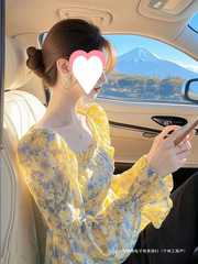 2025年春夏时尚新款漂亮小衫感轻奢减龄洋气法式黄色碎花衬衫