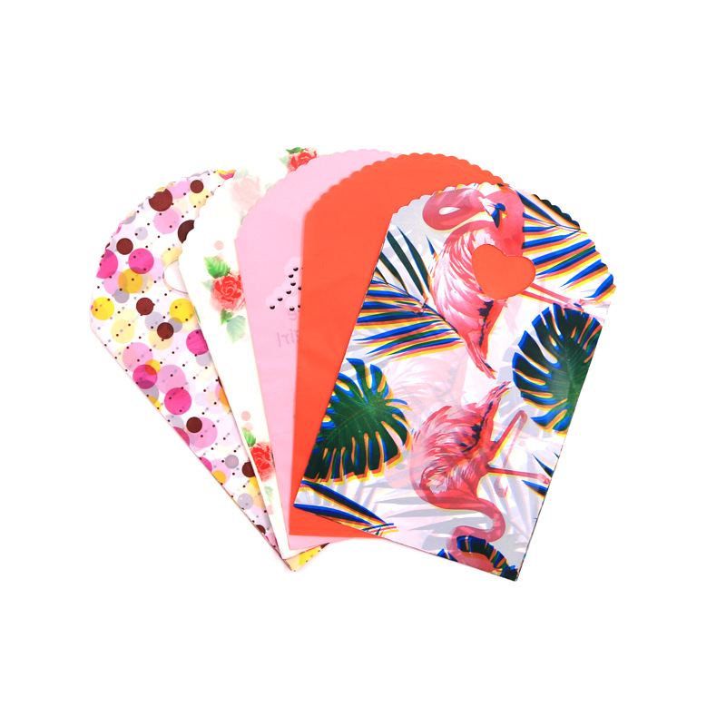 Thin disposable plastic bags for small item packaging, featuring prints, suitable for stalls - 50 pieces per pack, size 13x21cm, with handles.