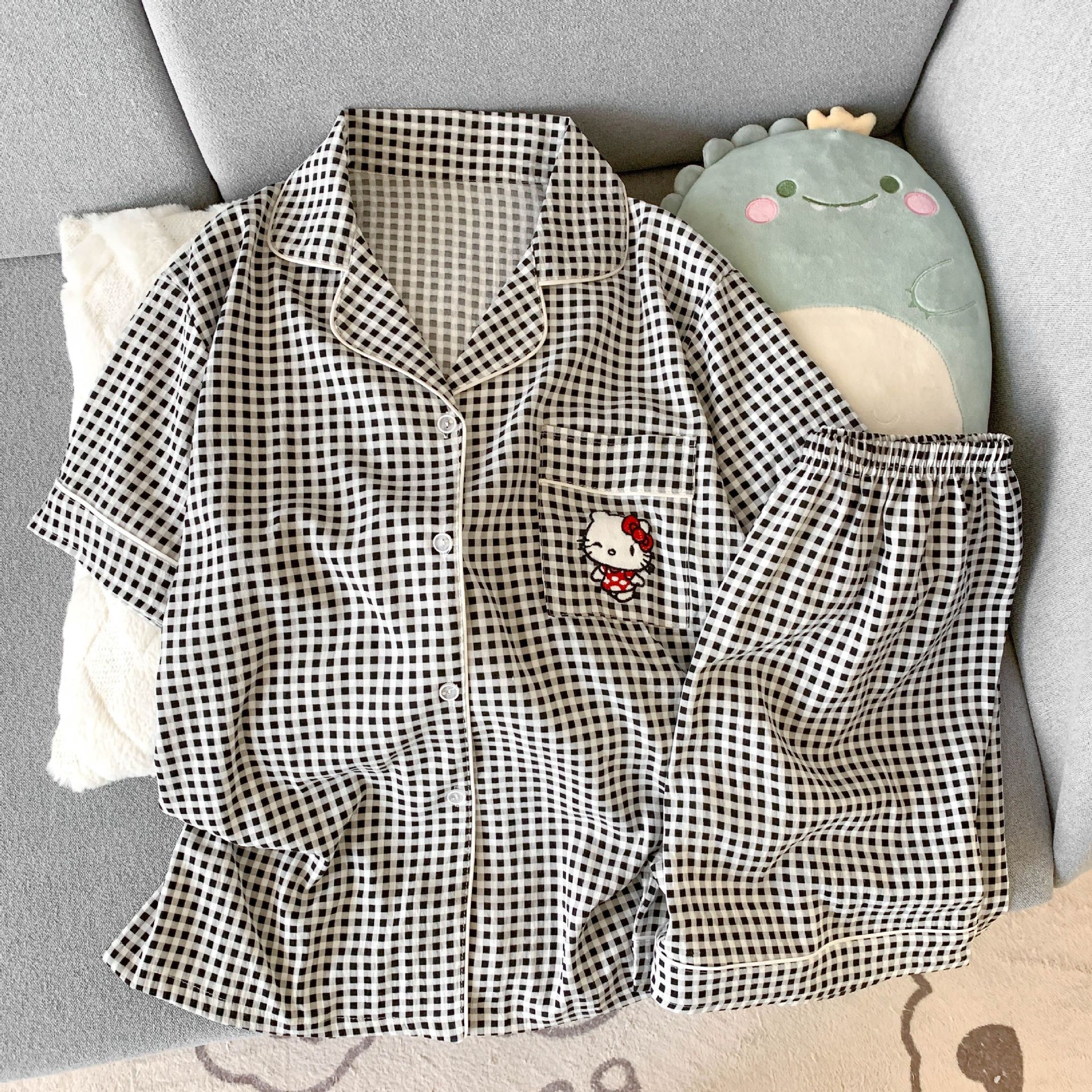 Al por mayor transfronterizo explosión de verano nubes cardigan solapa pijamas de niña dulce mangas cortas pantalones cortos set de ropa para el hogar