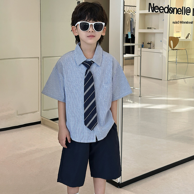7945 vestido de corbata universitaria infantil 2024 verano nuevo estilo traje para niños y niñas tesoro para hombres camisa del día del niño traje de rendimiento
