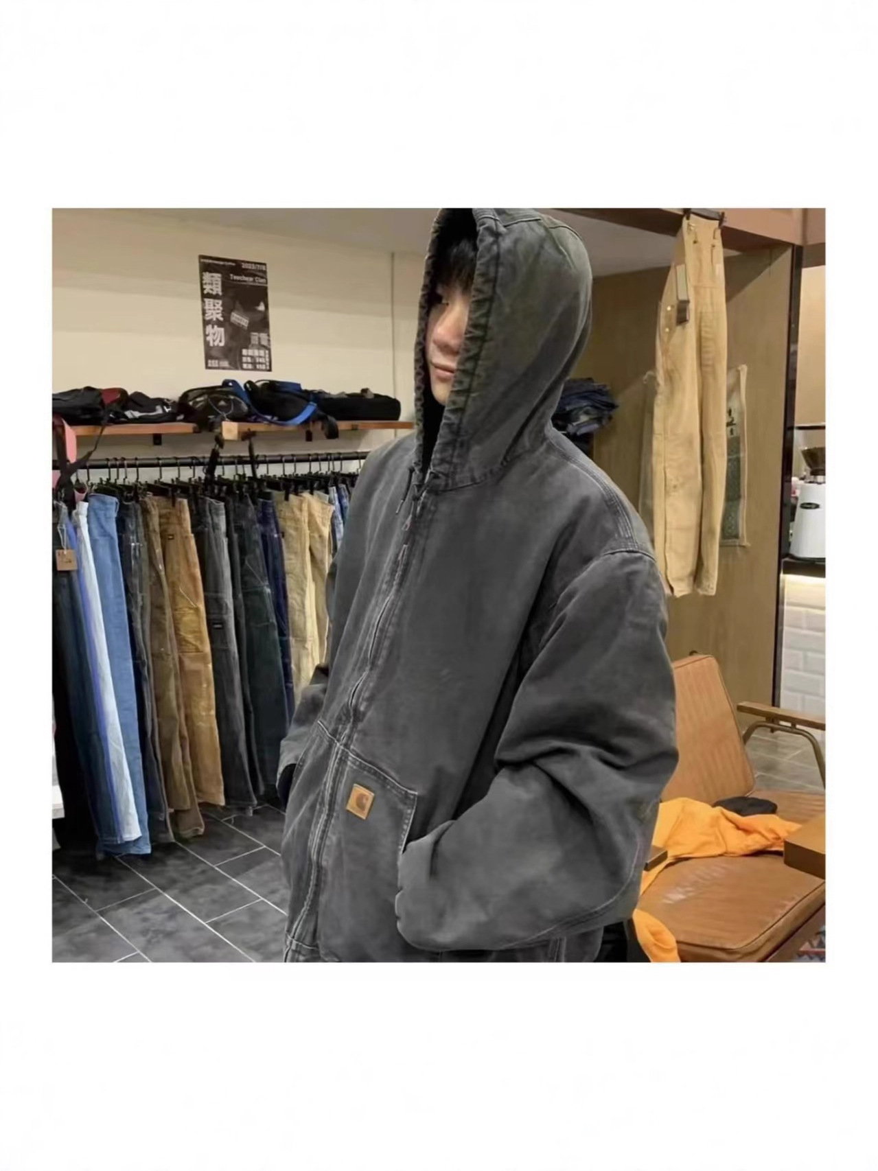 Carhartt J130 kapüşonlu iş gödəkçəsi, yuyulmuş kanvas