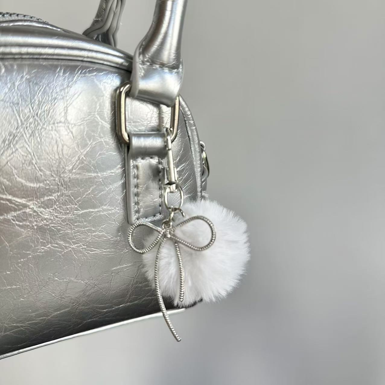 South Korea Ins Winter Small Fur Ball Bow Pendant Vintage Y2K Red Millennium Spice Girl Bag Mobile Phone Hanging Accessories