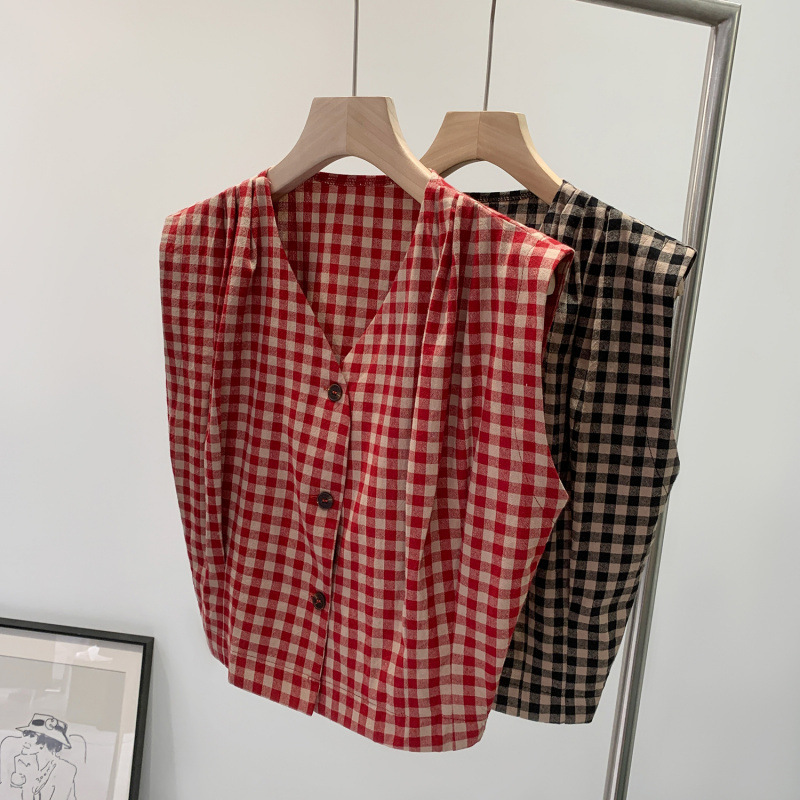 Affordable Women's Retro Red Plaid V Neck Sleeveless Vest Shirt for Women 2025 Summer New Style Unique Pinch Waist Small Top