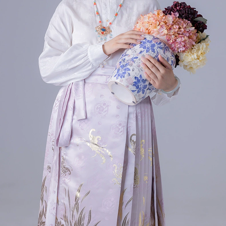 Оригинальный макияж цветочный национальный ветер конская юбка с лапшой феникс новый ткацкий золотой китайский стиль