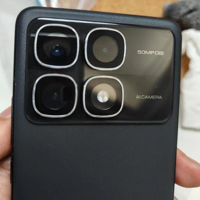 Aplicable a Redmi K70 Extreme Telefono Lente película de cámara metal ojo de halcón de alta definición vidrio protector cinturón marco de posicionamiento