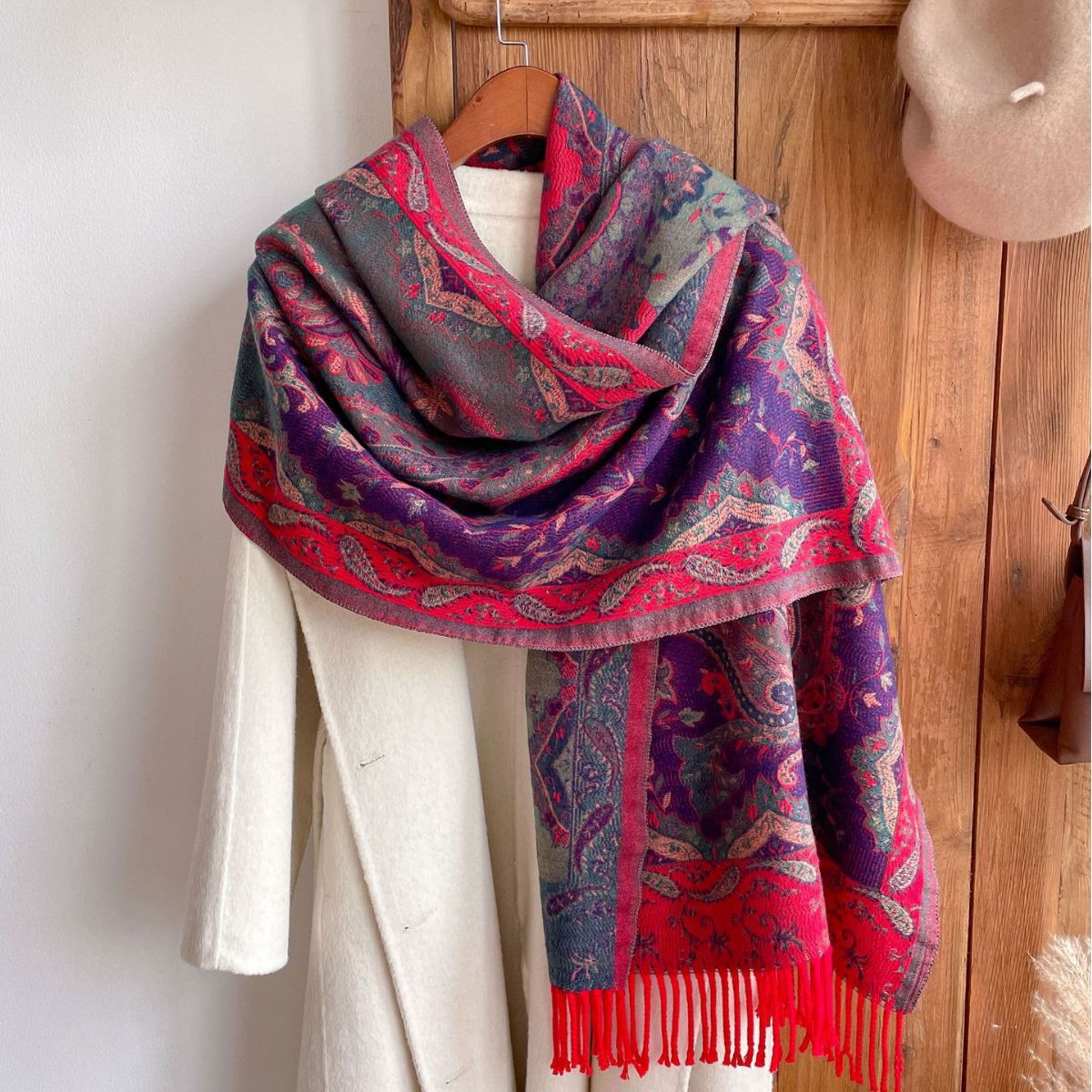 Anacardo retro Yunnan Tíbet viaje mantón estilo étnico Cachemira capa Otoño e Invierno engrosada bufanda caliente para las mujeres