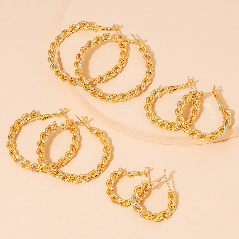 Fashion Geometric Twist Circle Alloy Earrings Wholesale display picture 7