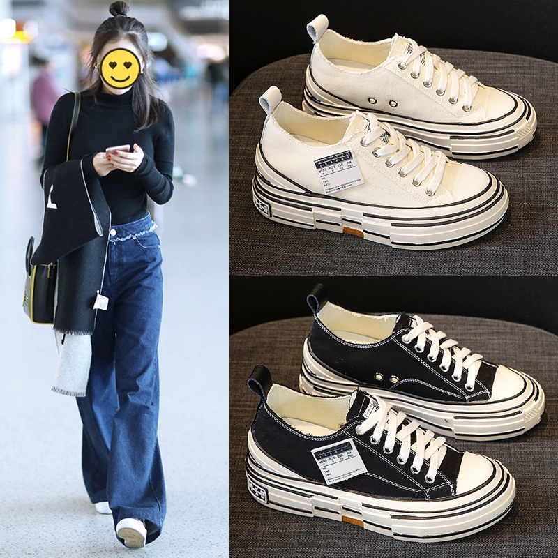 Поднятые холщовые туфли женские низкие багги 2025 новый осень-зима дикий ulzzang толстая подошва плюс бархатные белые туфли