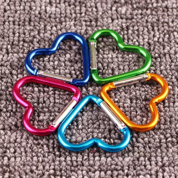 Mini Heart-Shaped Carabiner Aluminum Alloy Hook for Clothing Outdoor Wholesale from Manufacturer