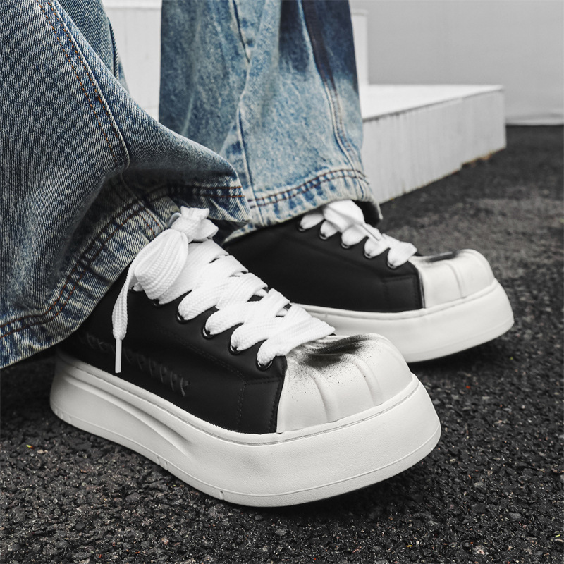 Zapatos casuales deportivos 2025 nuevos zapatos de moda con cabeza de concha de inyección de tinta zapatos de tabla de cabeza grande de corte bajo al aire libre zapatos de hombre de comercio exterior al por mayor