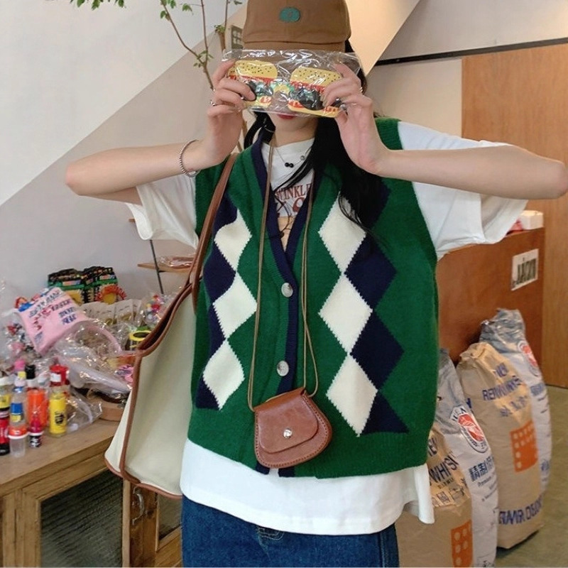 Korean-Style Spring and Autumn Layered Knit Vest Outerwear Sweater in Chanel Style for Women