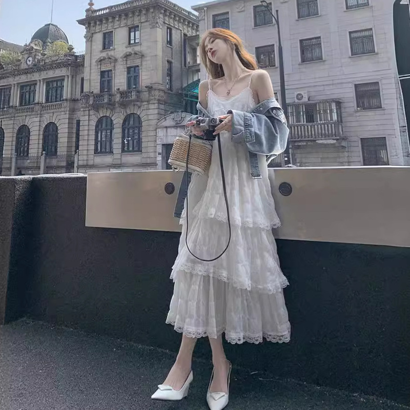 Pure and Desirable Style White Spaghetti Strap Dress for Women, New Spring and Summer Beach Vacation Style, Elegant and Sweet Long Dress with a Draping Effect Pure and Desirable Style White Spaghetti Strap Dress for Women, New Spring and Summer Beach Vacation Style, Elegant and Sweet Long Dress with a Draping Effect