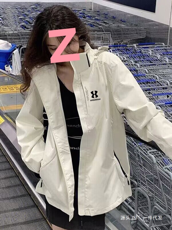 Brand Clearance Thickened Women's Jacket for Spring, Autumn, and Winter, 3-in-1 Detachable Mountaineering Suit for Men Brand Clearance Thickened Women's Jacket for Spring, Autumn, and Winter, 3-in-1 Detachable Mountaineering Suit for Men