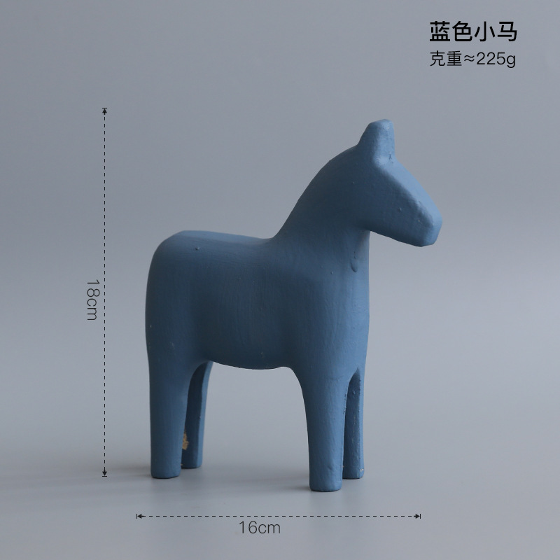 現代のシンプルなモランディ色の創意達拉木の木馬の置物の家庭の装飾品の客間のテレビの戸棚のお茶の数々の装飾|undefined