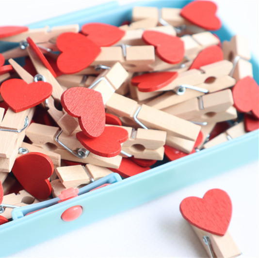 Small in stock wholesale pastoral style wooden love clip color clip 3.5cm birch decorative clip photo clip