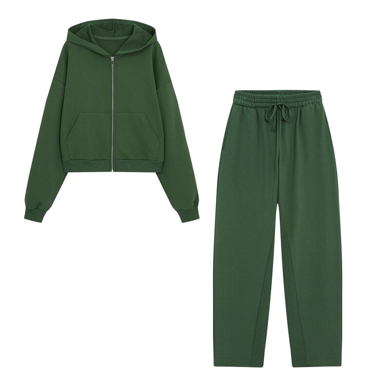 Cross-border e-commerce: European and American autumn/winter fashion, stylish and unique American-style sportswear, including a hooded sweatshirt and long pants, sold as a set