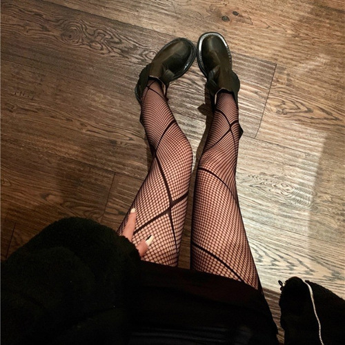 Cross-border striped fishnet stockings, European and American best-selling stockings, sexy bottoming pantyhose, mesh women's street style stockings