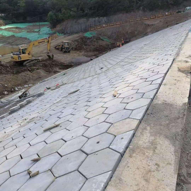 河道六角护坡砖混凝土空心砖水泥砖六棱植草砖停车场草坪高速砖