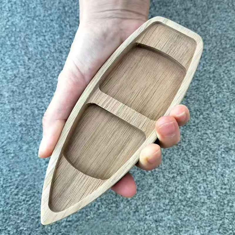 Wooden Canoe That Can Be Lowered into the Water and Floats on the Water for a Long Time, Fish Tank, Fish Pond, Wooden Toy Small Canoe